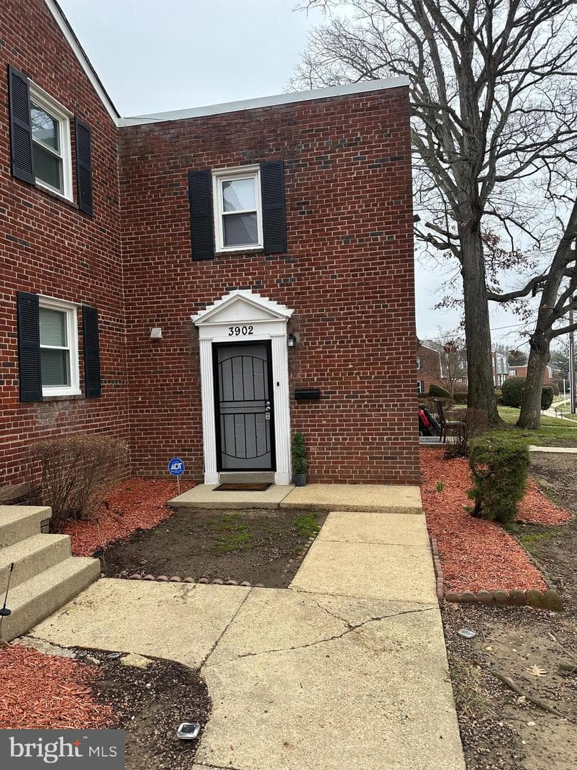 3902 25th Avenue photo 2