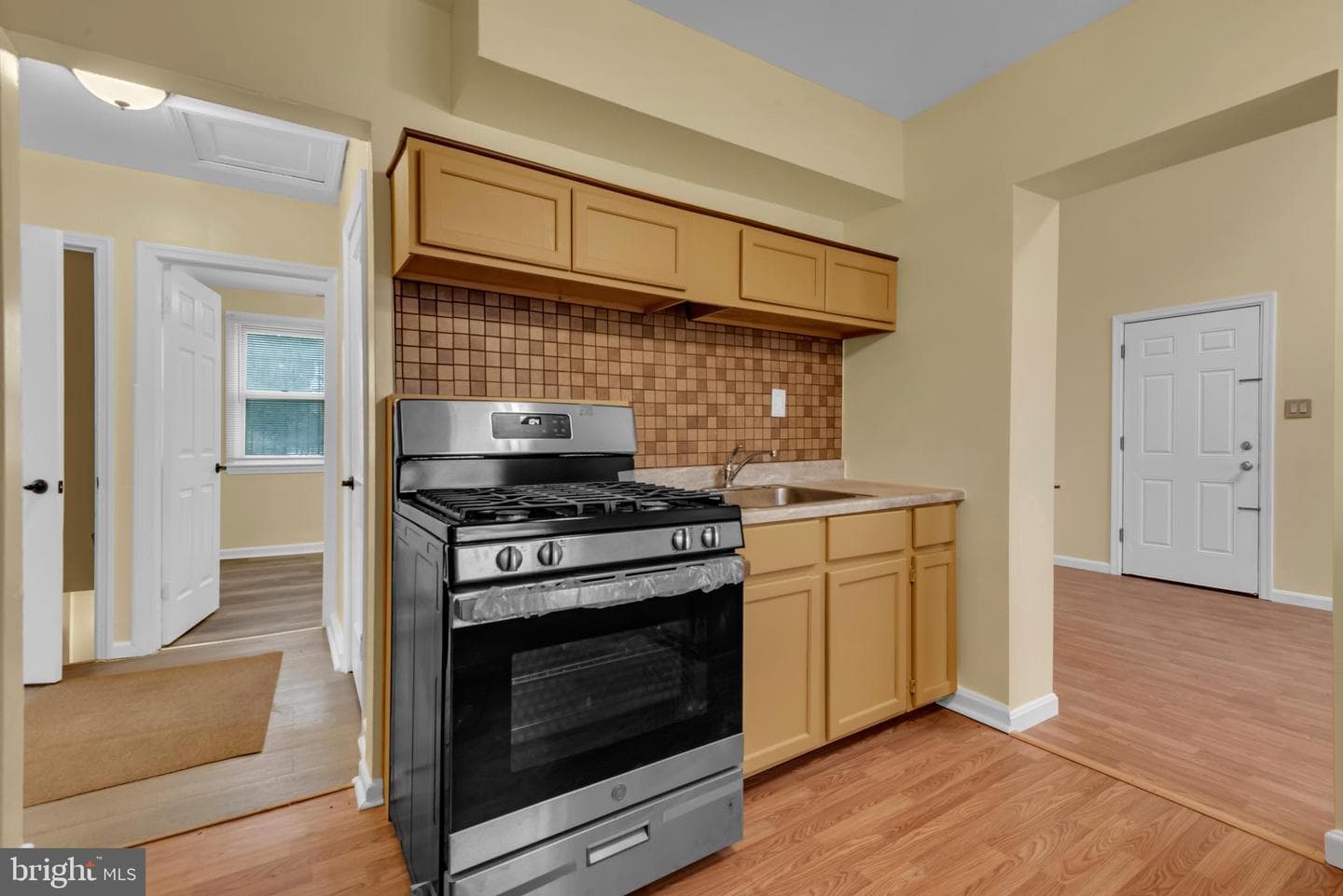5025 Addison Road photo 10
