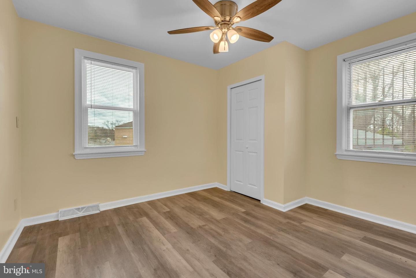5025 Addison Road photo 19