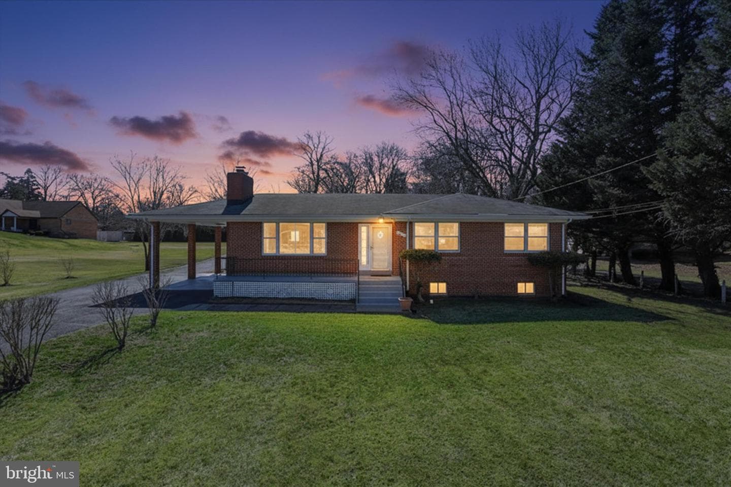 5811 Kirby Road, Clinton