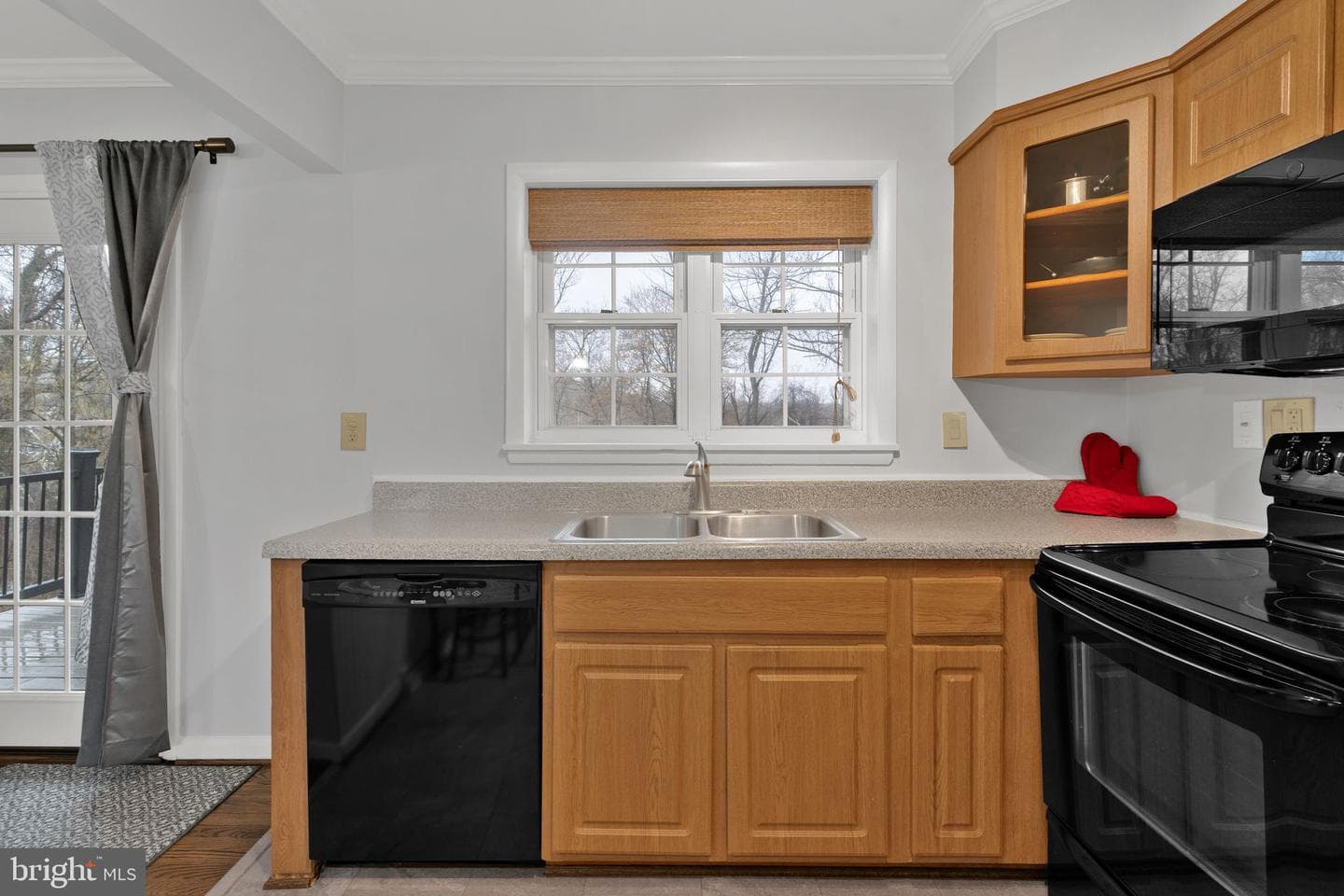 1029 Broadview Road photo 7