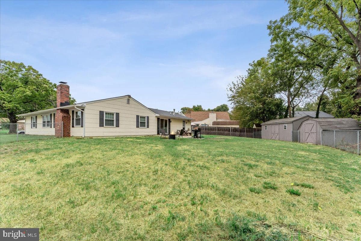 2217 Harwood Lane photo 7