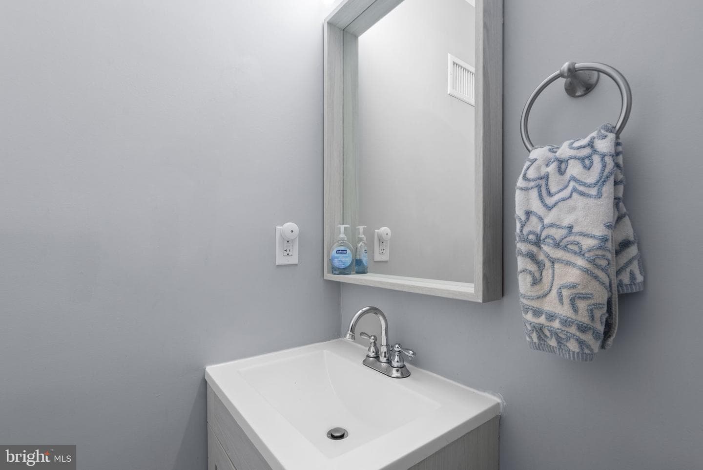 506 Rosier Road photo 17