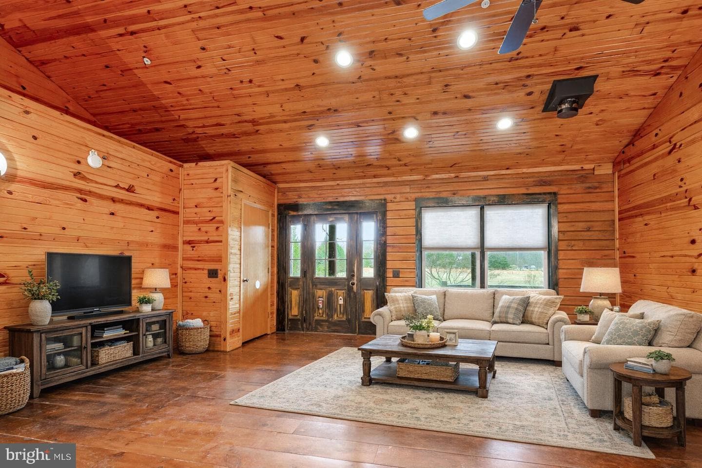 18304 Cedarville Road photo 2