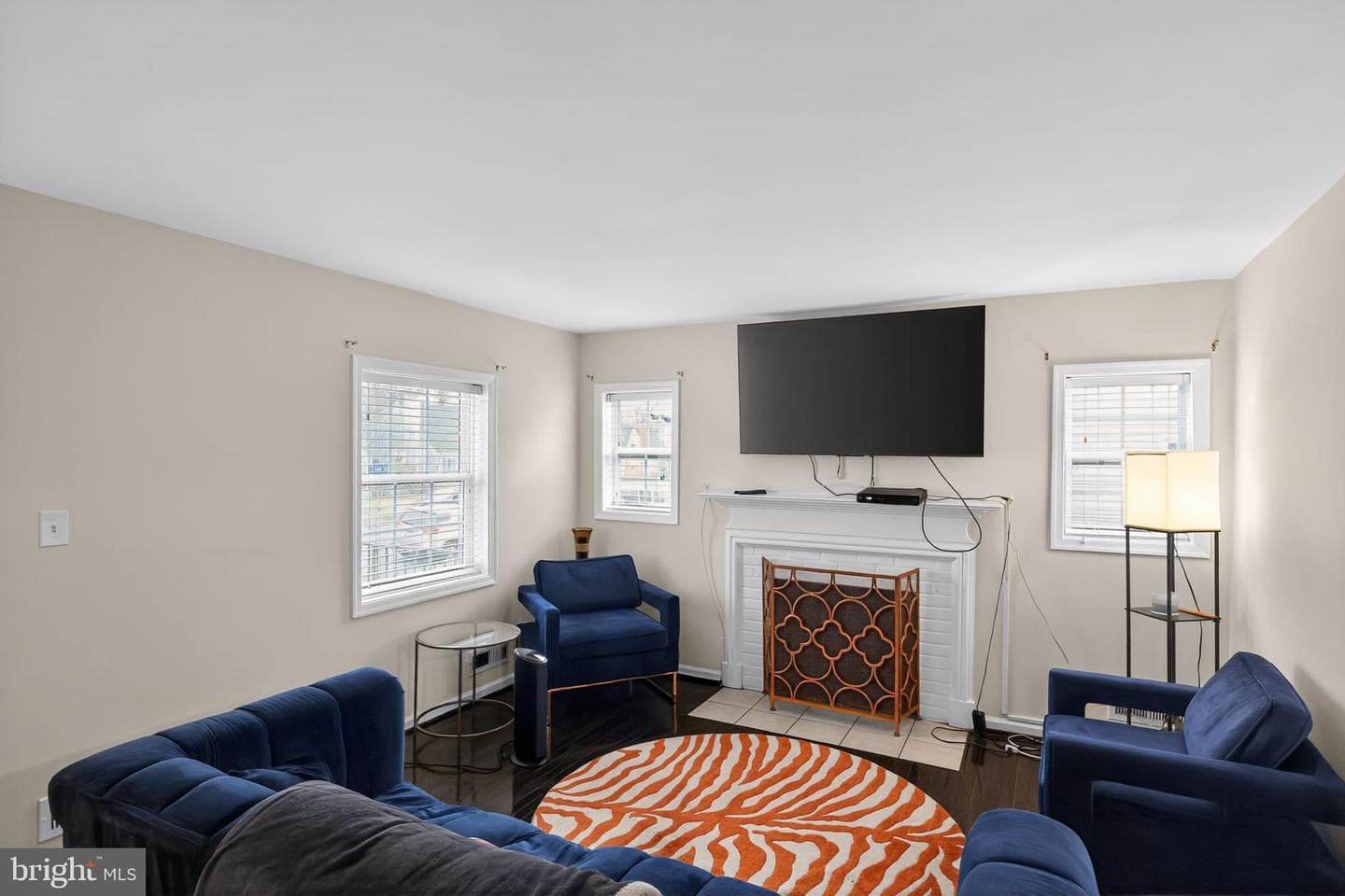 6903 Gateway Boulevard photo 11