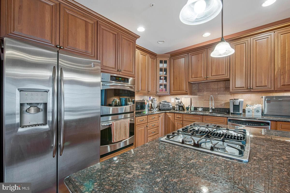 4248 Chariot Way photo 14