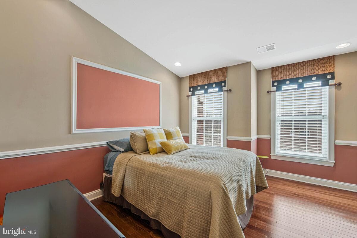 4248 Chariot Way photo 19