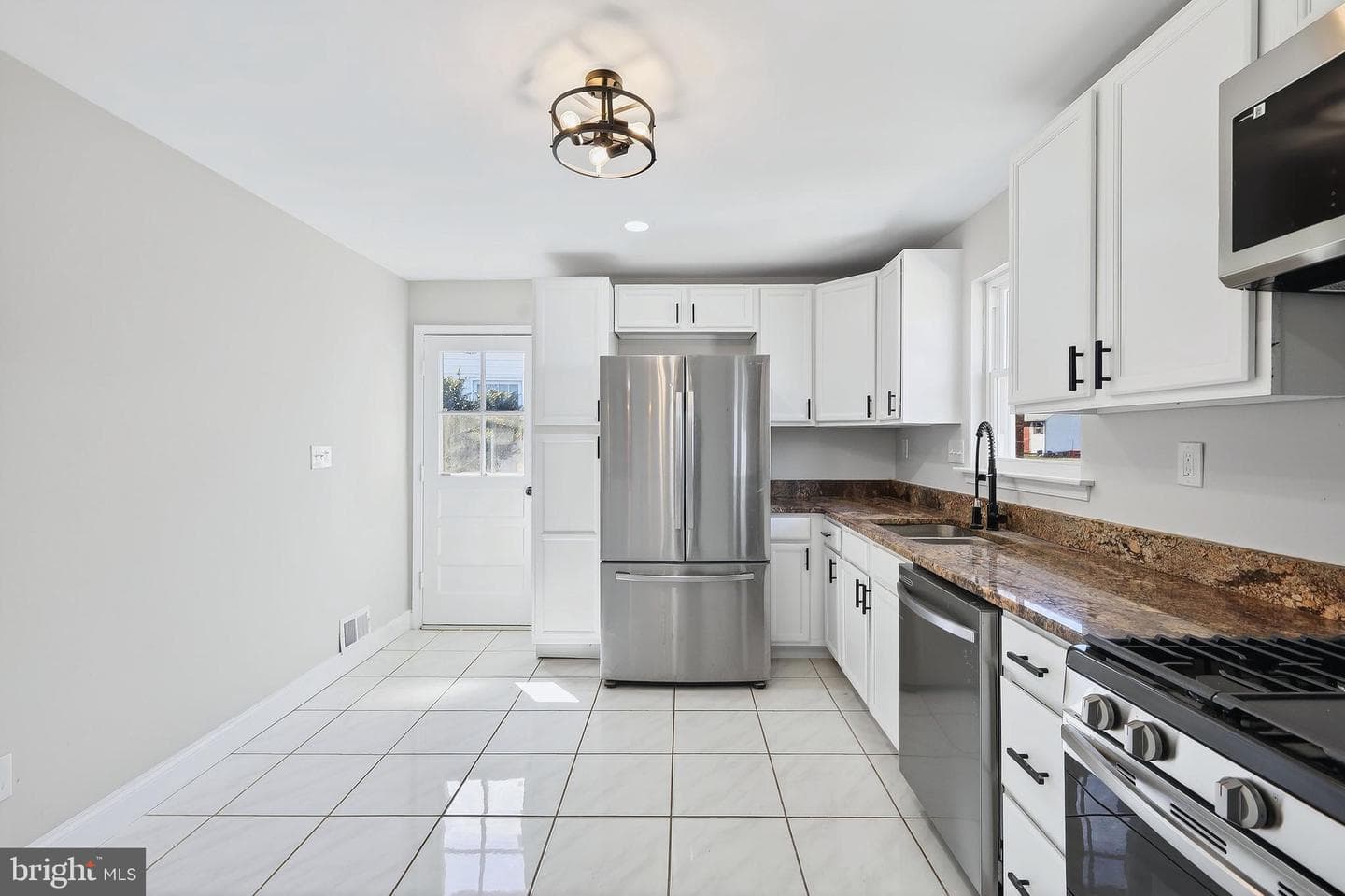 10908 Wharton Drive photo 3