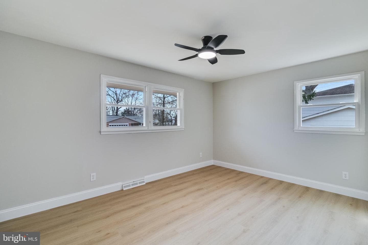 11006 Tyrone Drive photo 13
