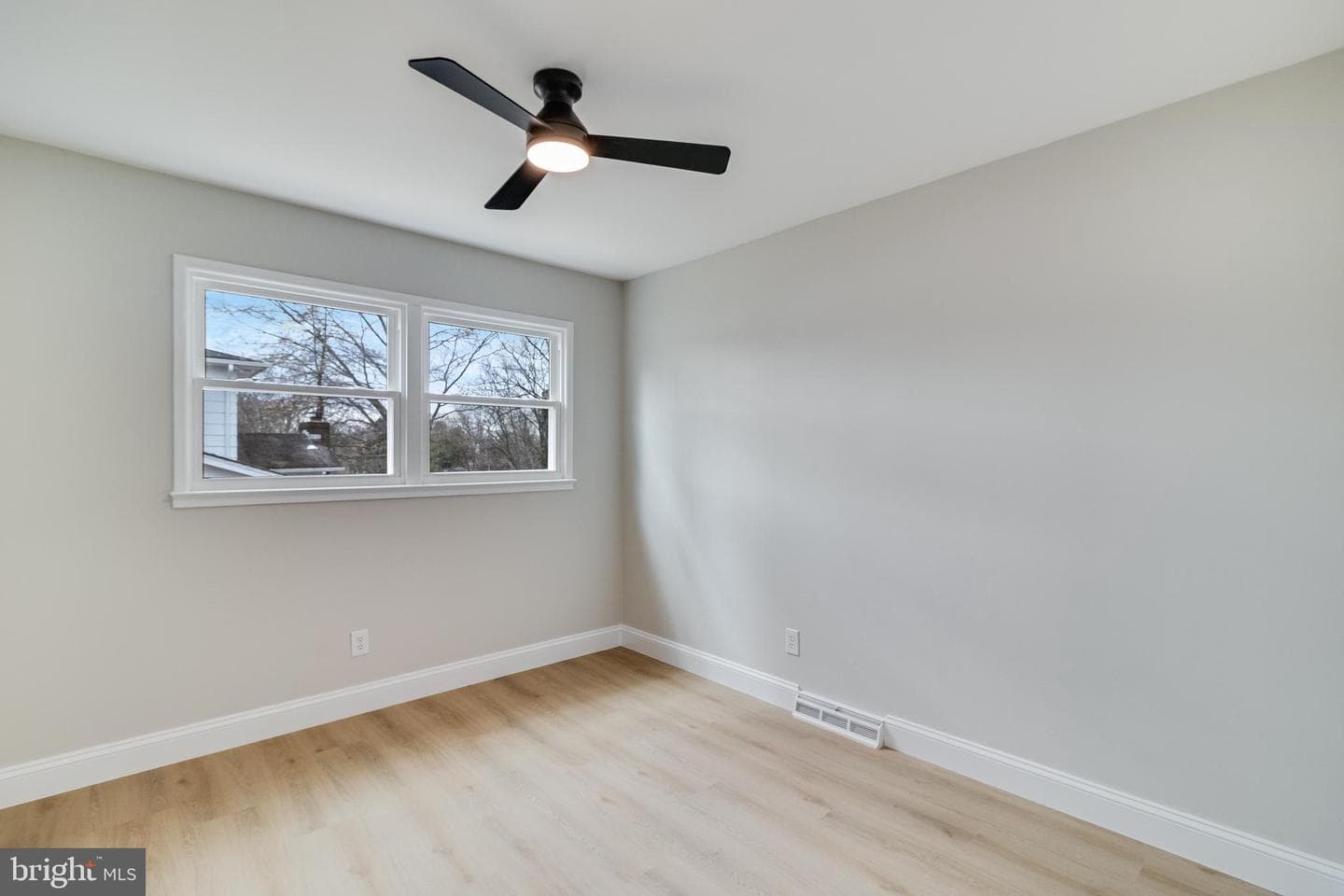 11006 Tyrone Drive photo 16