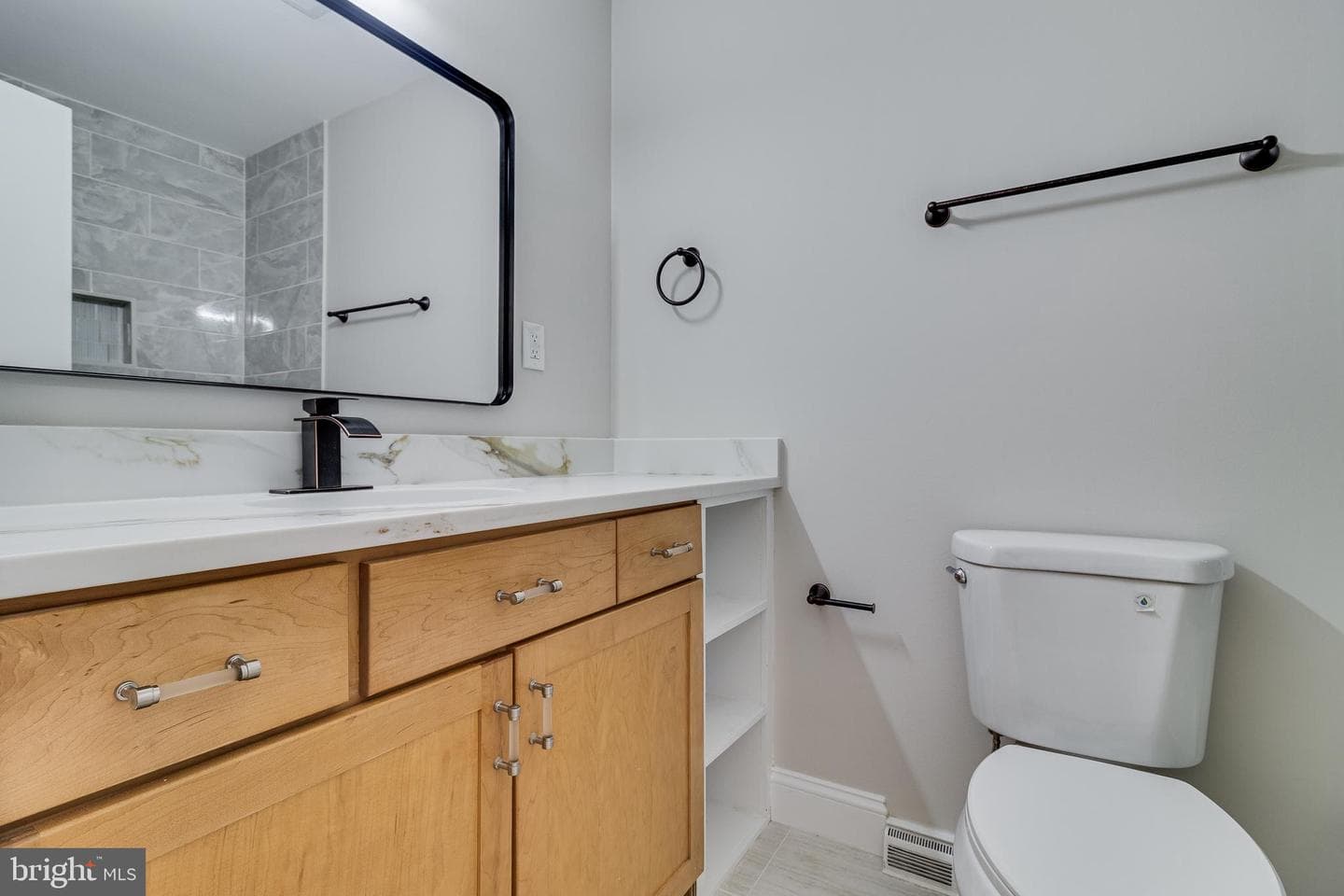 11006 Tyrone Drive photo 17