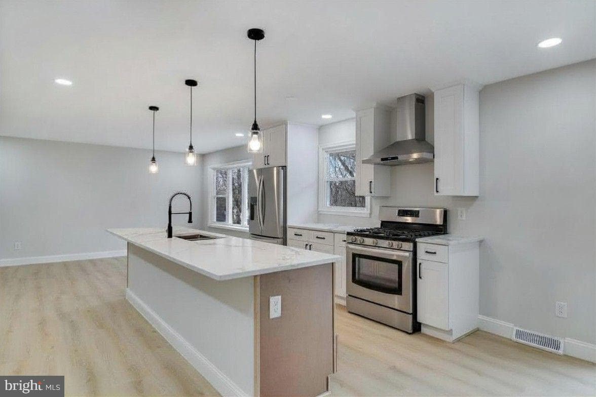 11006 Tyrone Drive photo 6