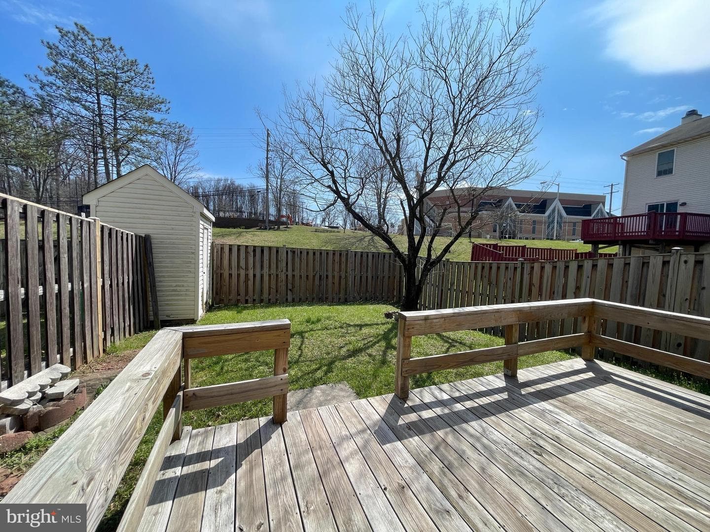 1627 Willowwood photo 2