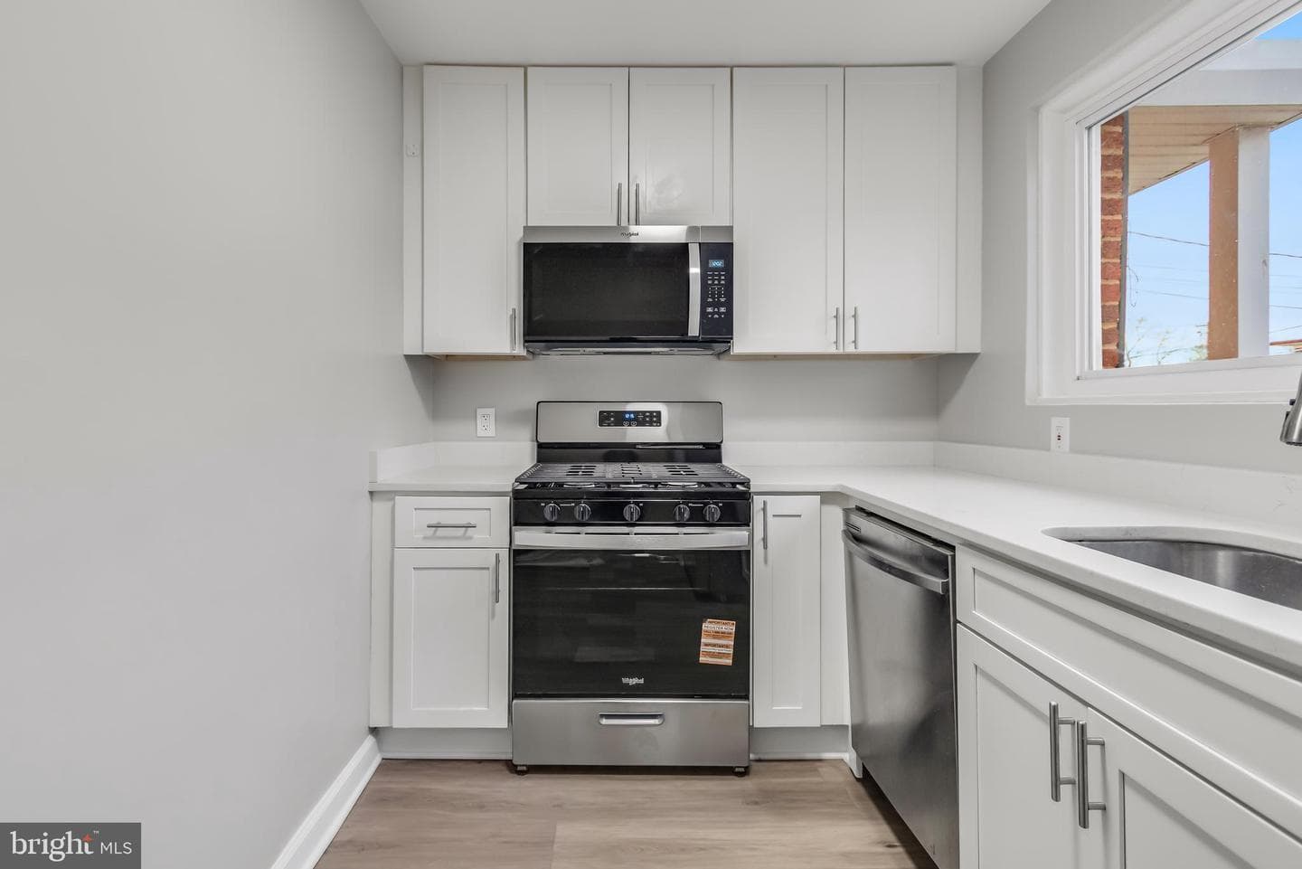 5005 Roseld Court photo 3