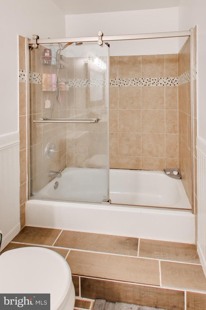 14222 Oxford Drive photo 14