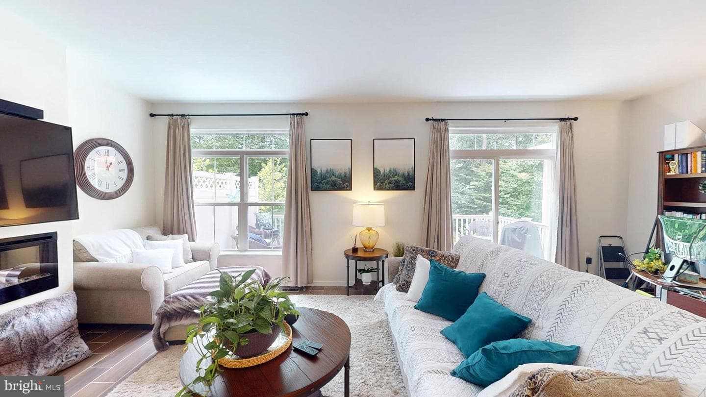 15103 Hogshead Way photo 20