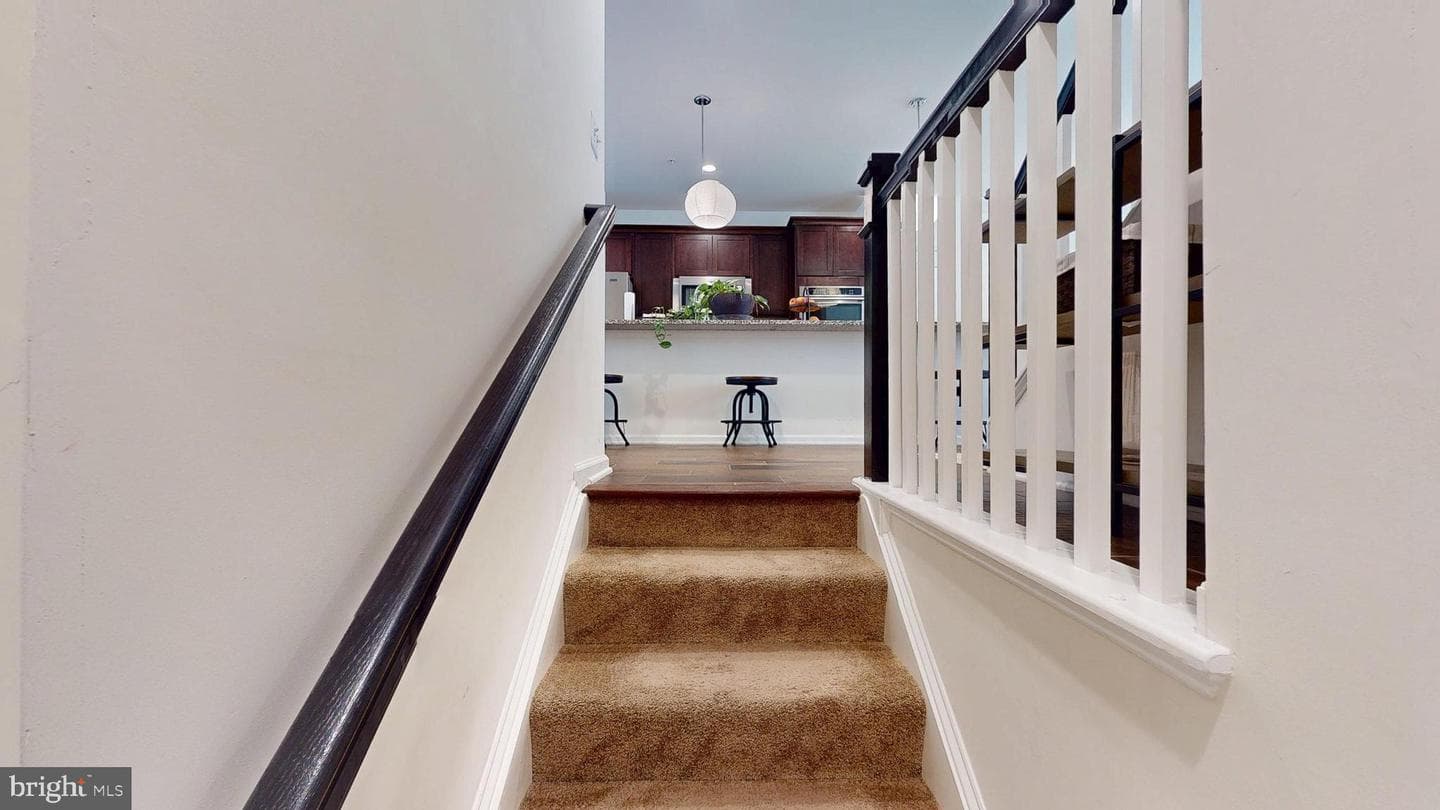 15103 Hogshead Way photo 4