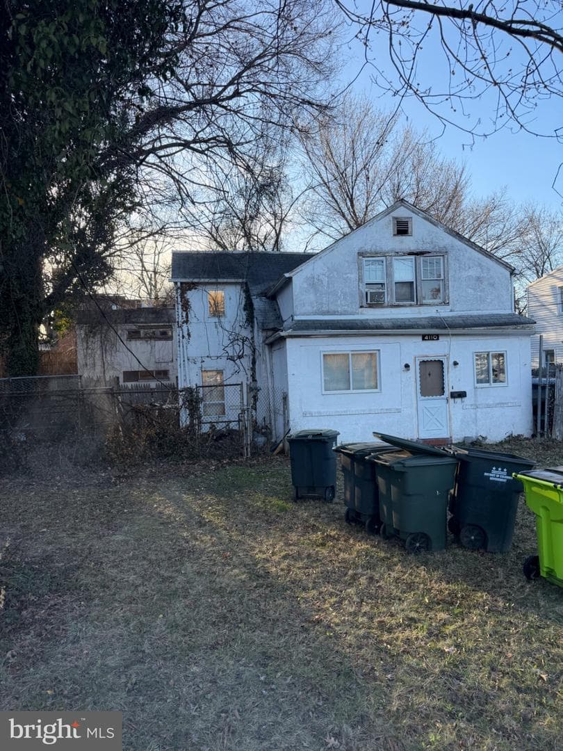 4110 40th Street, Brentwood