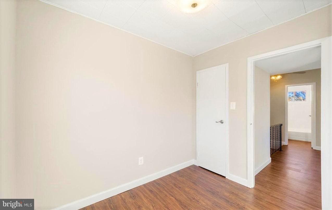 4906 Winthrop Street photo 12