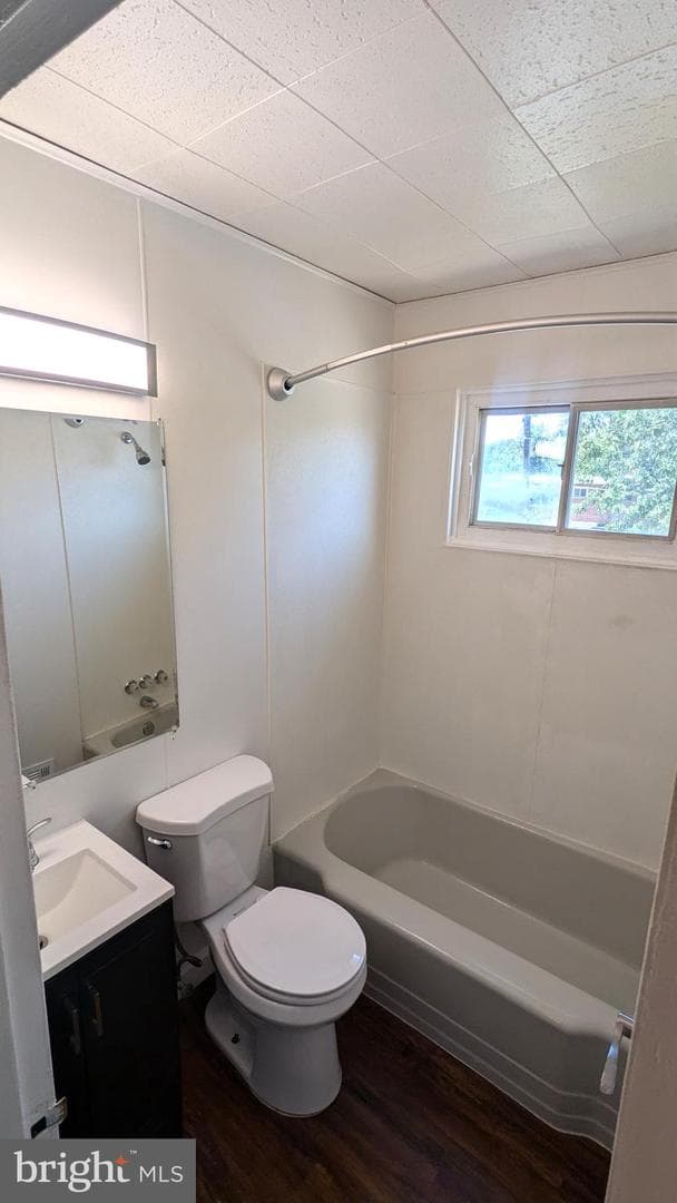 4906 Winthrop Street photo 14