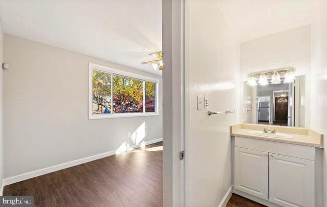 4906 Winthrop Street photo 6