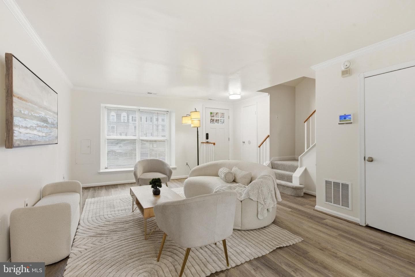 14606 London Lane photo 3
