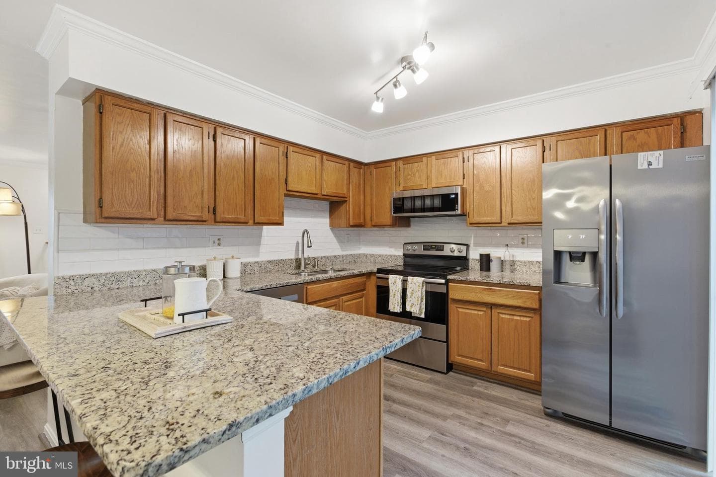 14606 London Lane photo 8