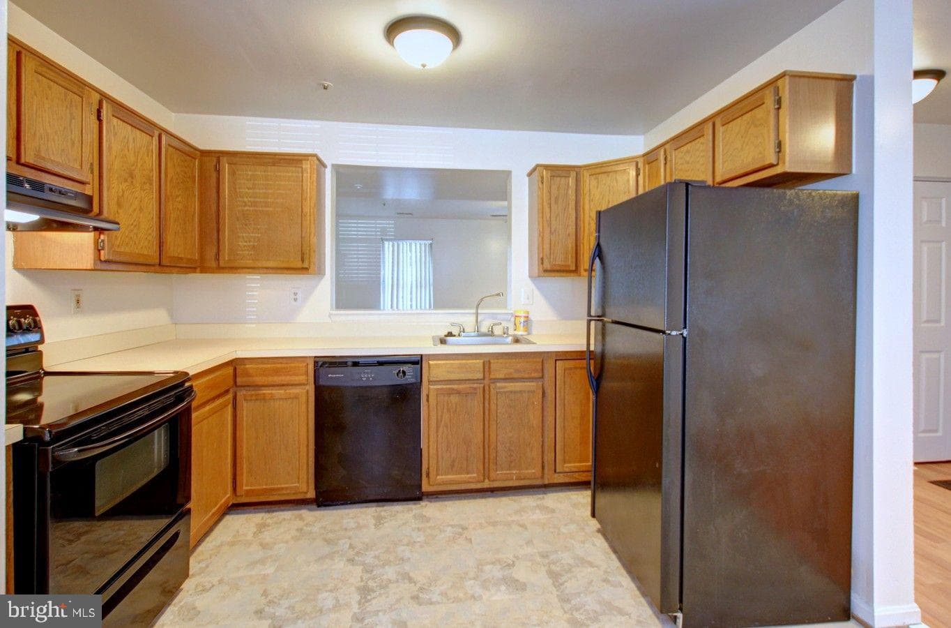 525 Red Coat Place #1021 photo 6