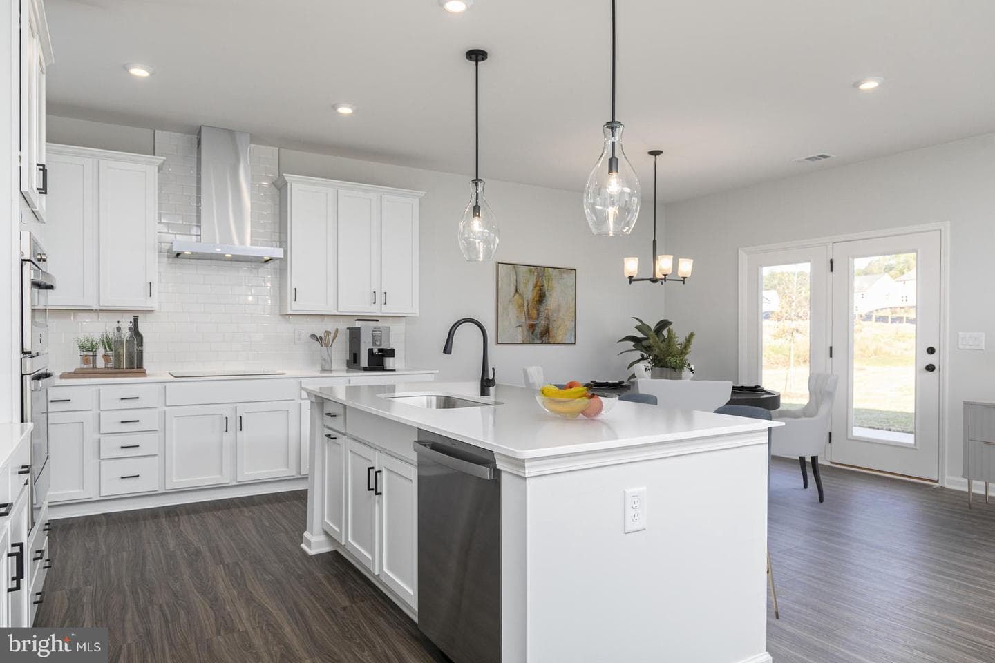 13904 Ejay Drive photo 2