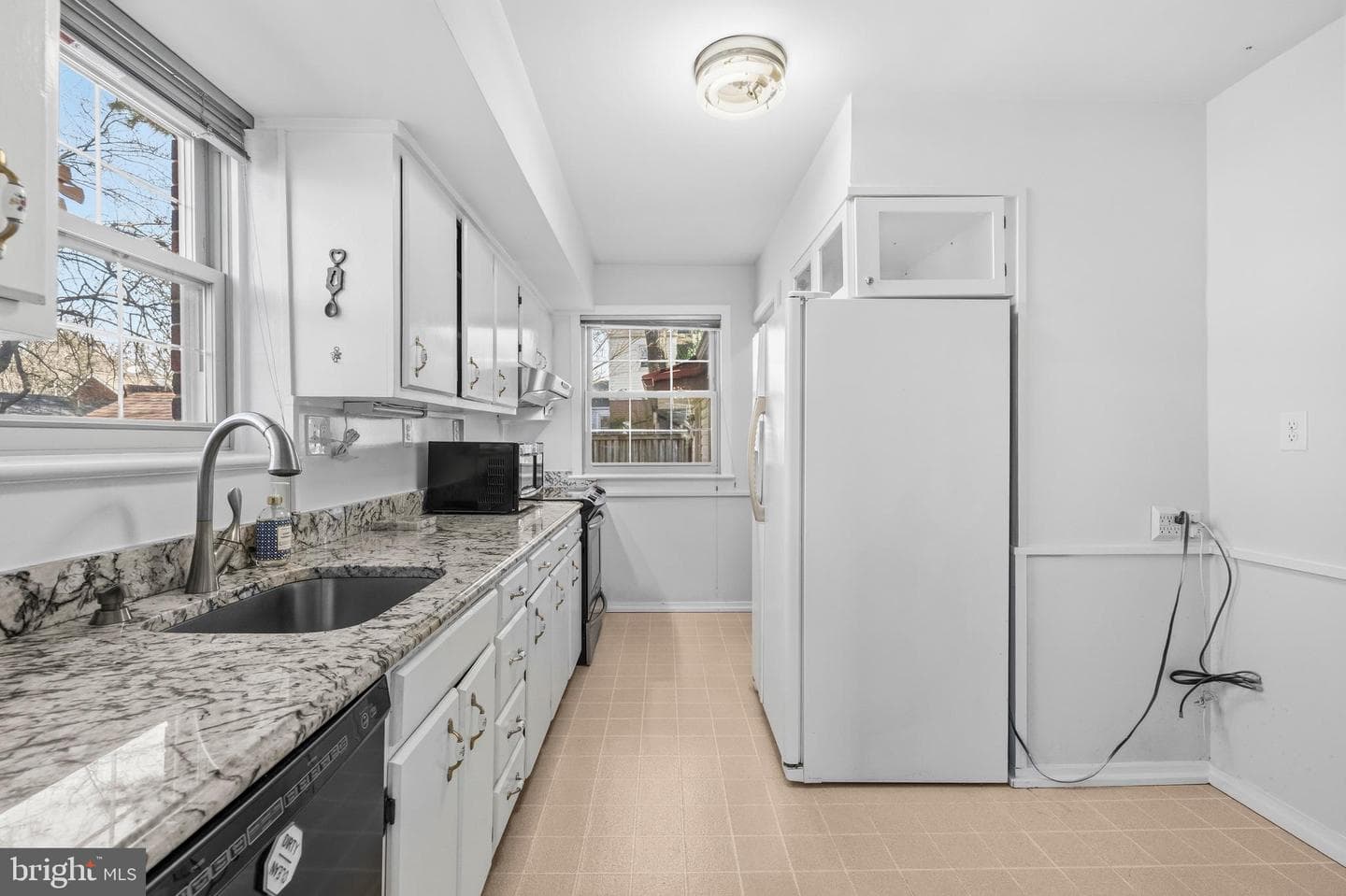 2502 Hughes Road photo 12