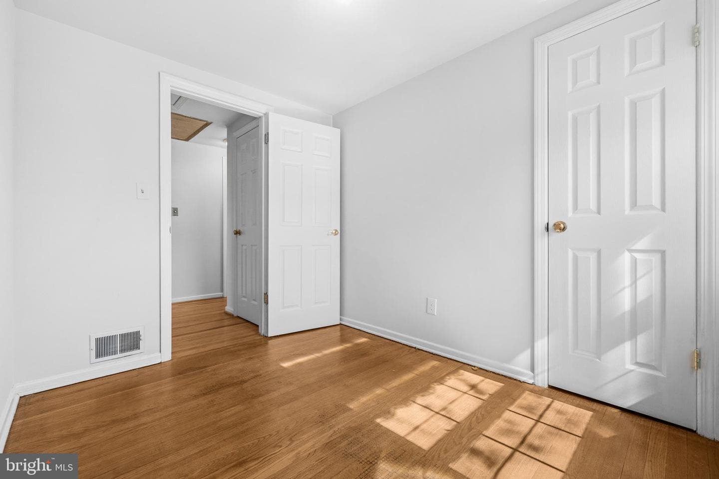 2502 Hughes Road photo 19
