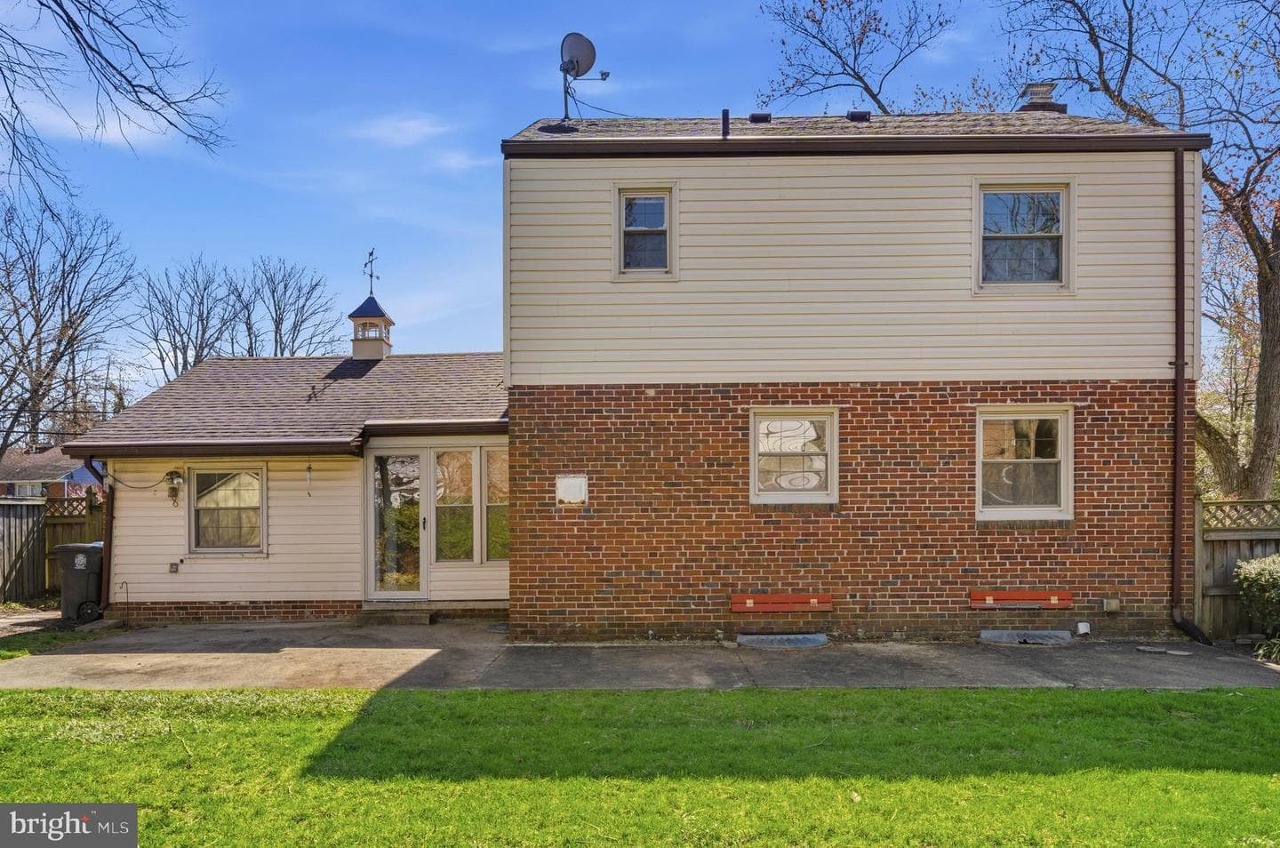 2502 Hughes Road photo 32