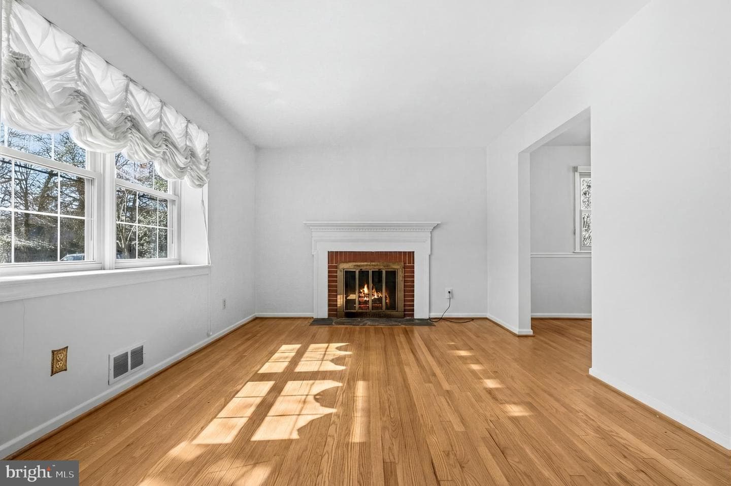 2502 Hughes Road photo 9