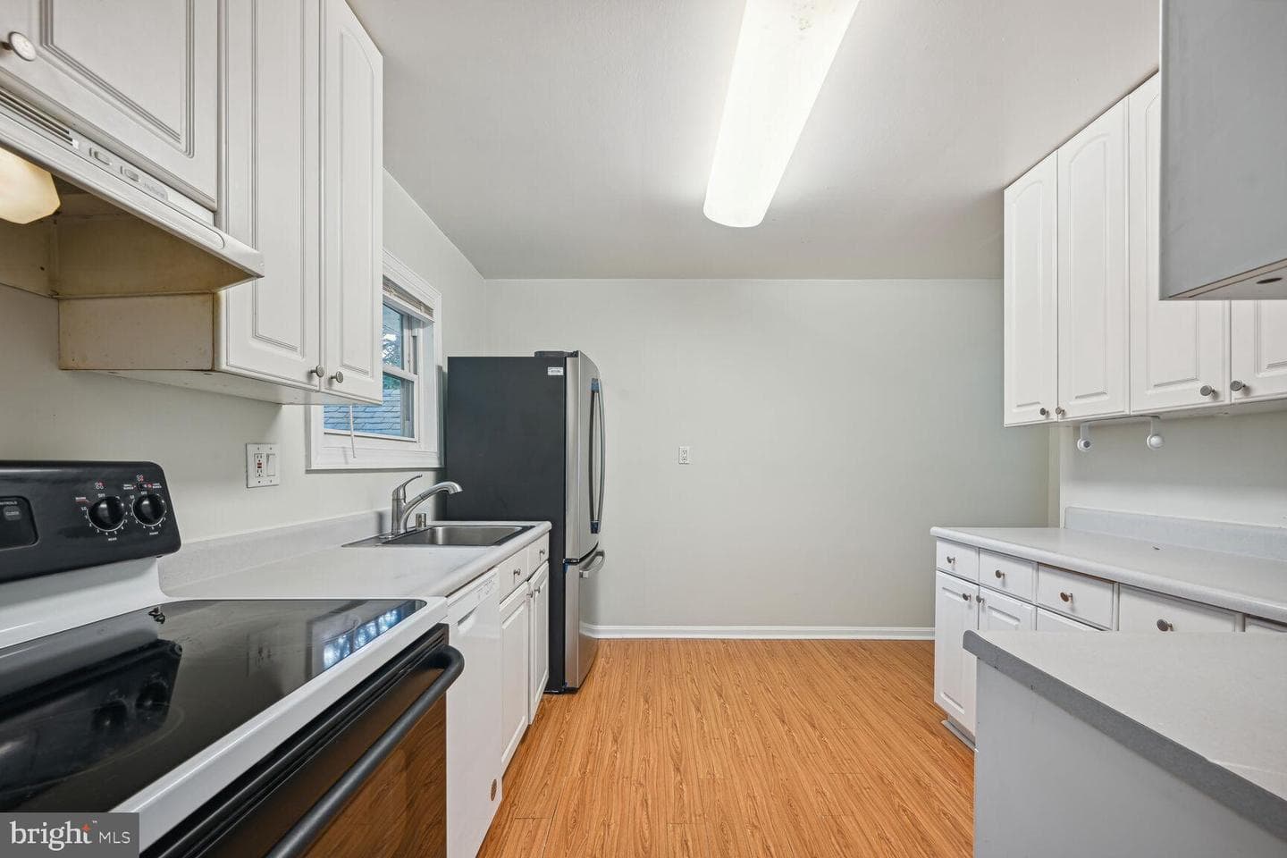 10020 51st Avenue photo 8