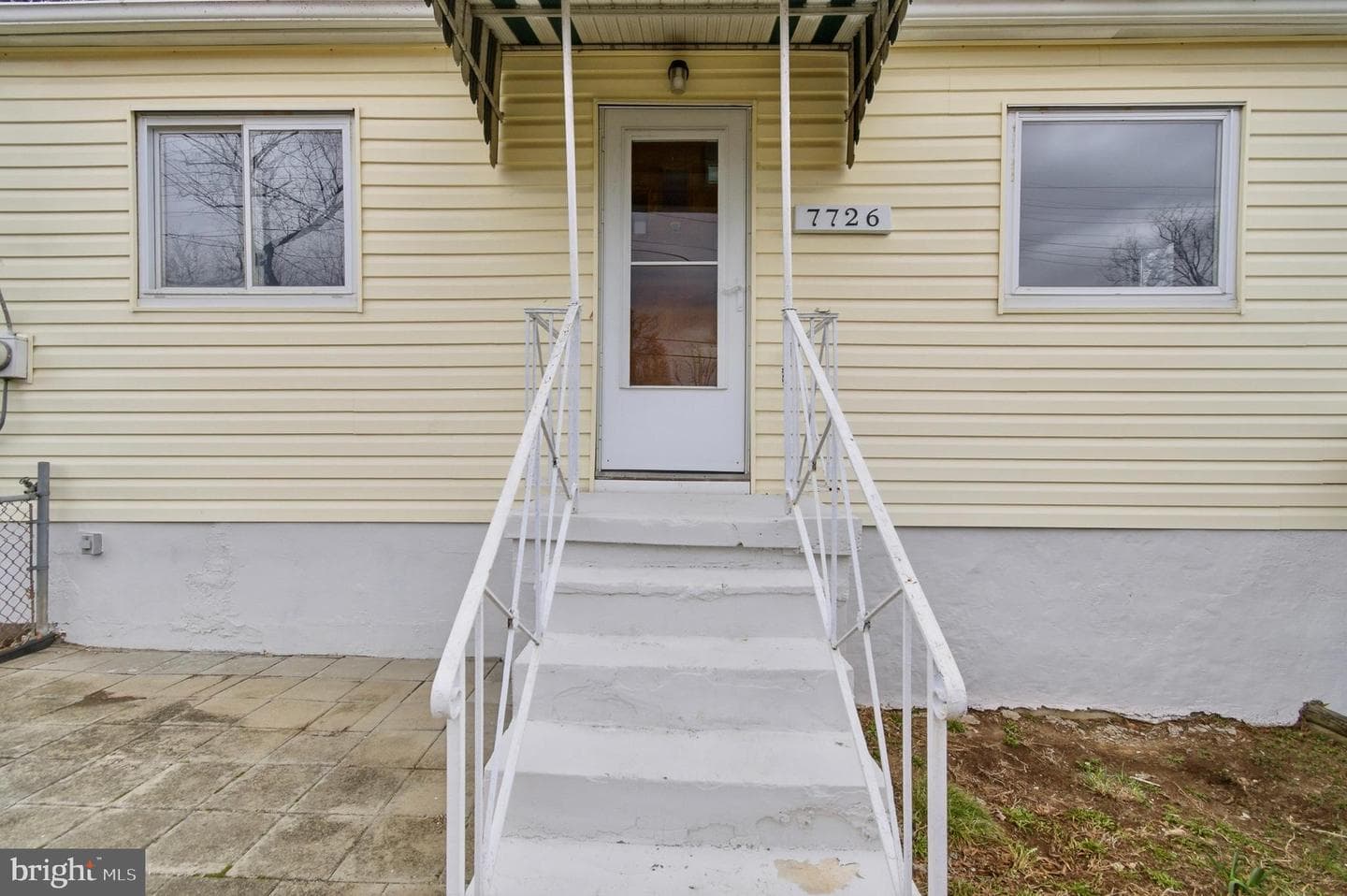 7726 Emerson Road photo 4