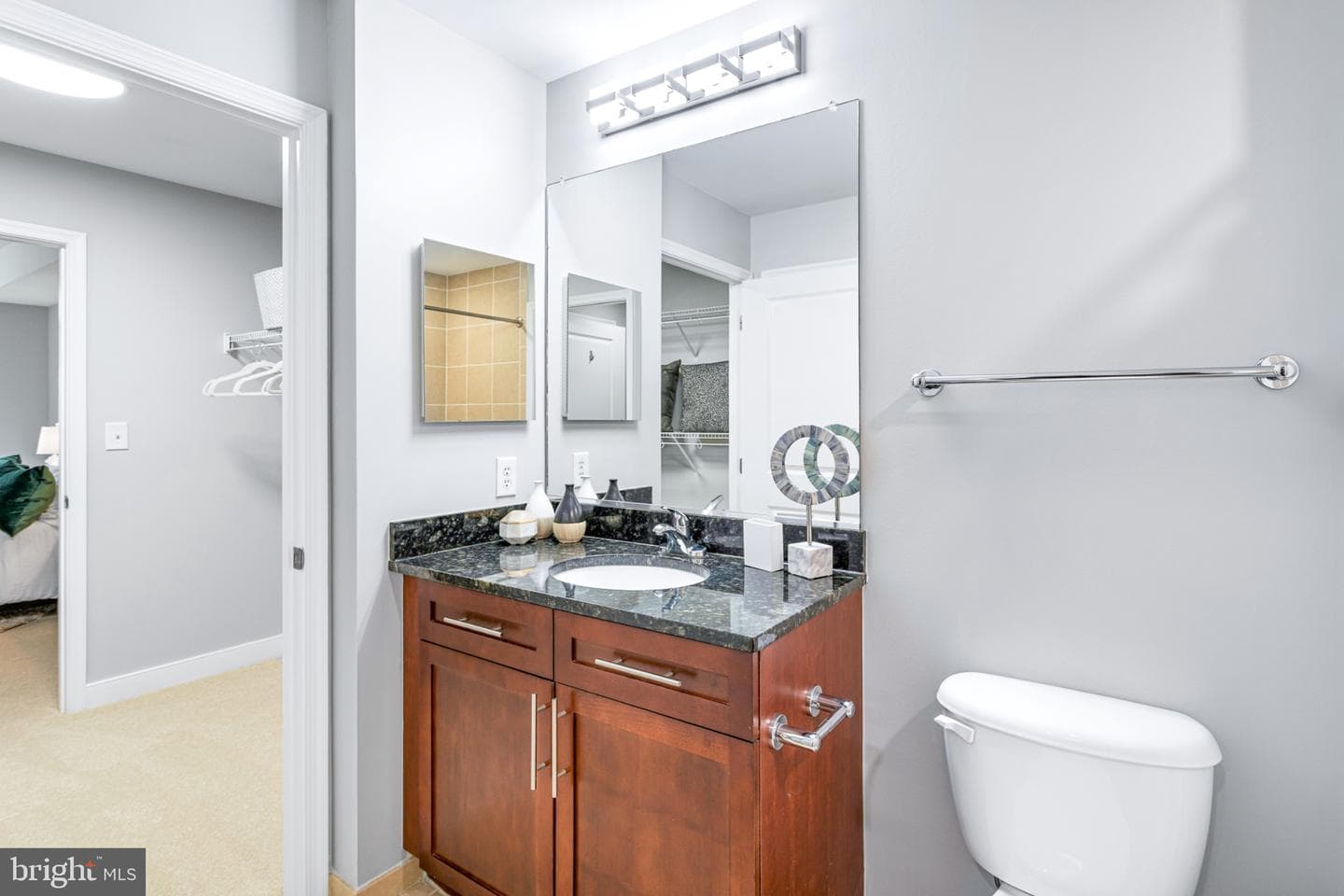 155 Potomac Passage #511 photo 35
