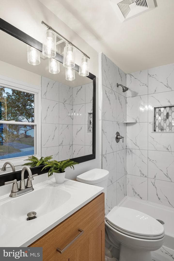 12409 Chalford Lane photo 18