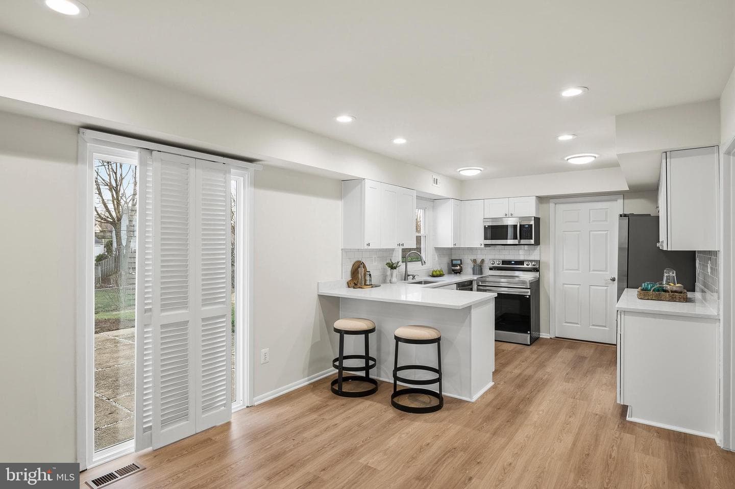 12409 Chalford Lane photo 8