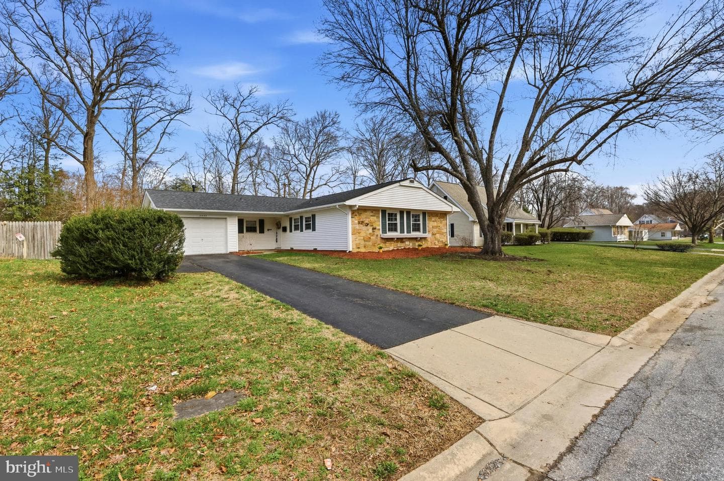13433 Overbrook Lane photo 2