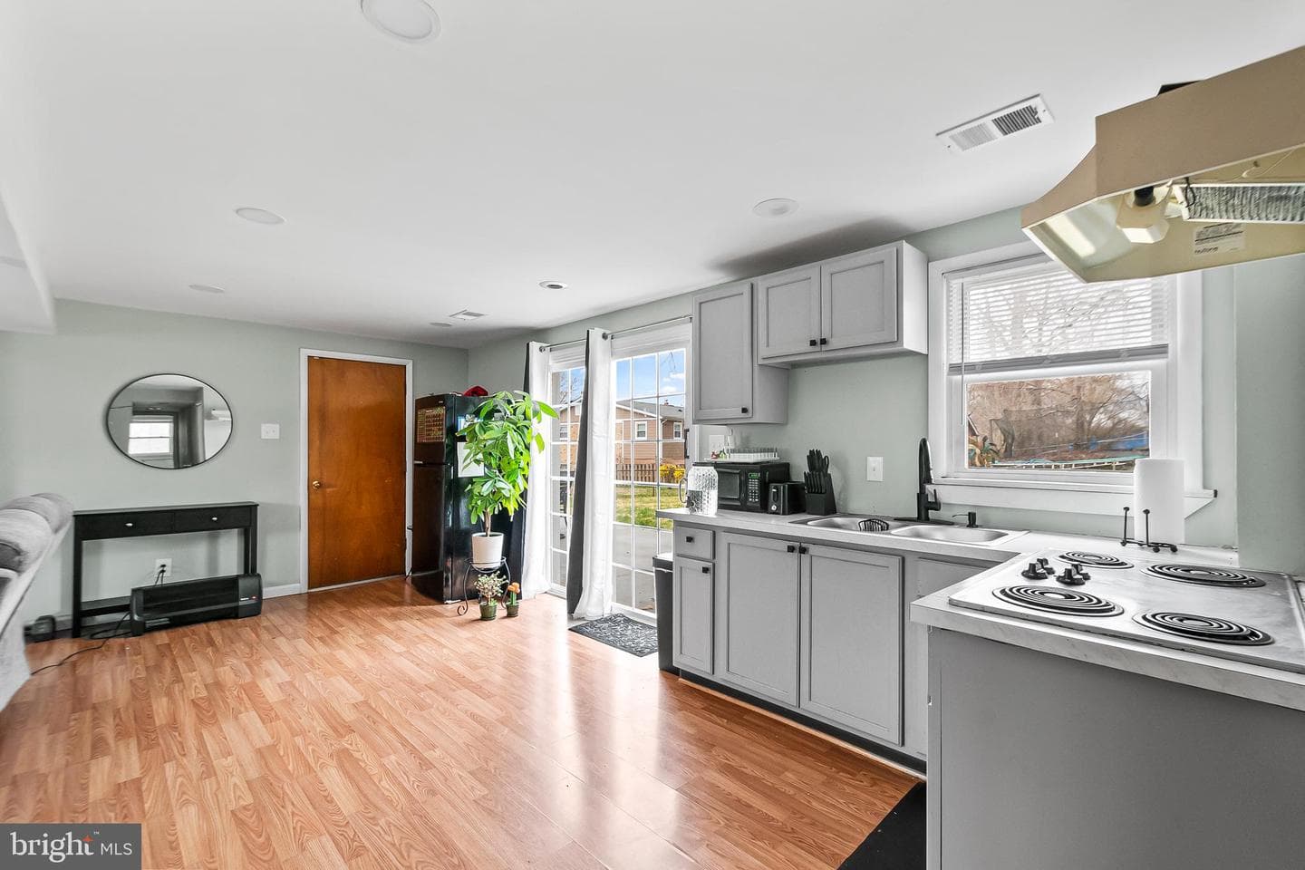 11411 Hermitt Street photo 29