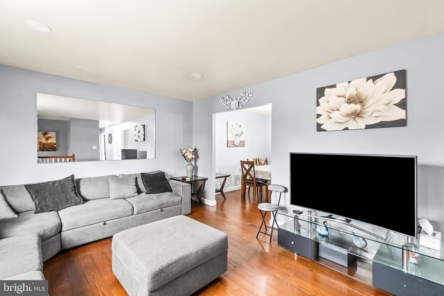 11411 Hermitt Street photo 8