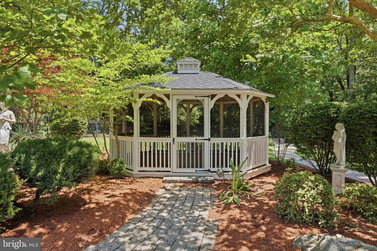 15300 Blue Willow Lane photo 73