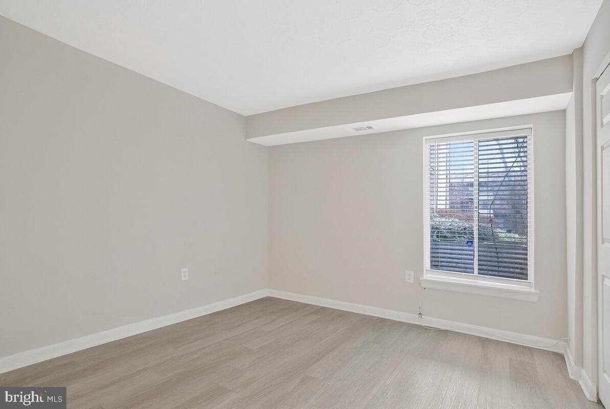 7804 Hanover Parkway #282 photo 18