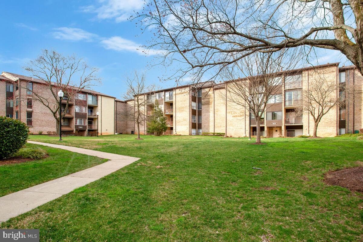 7804 Hanover Parkway #282 photo 21