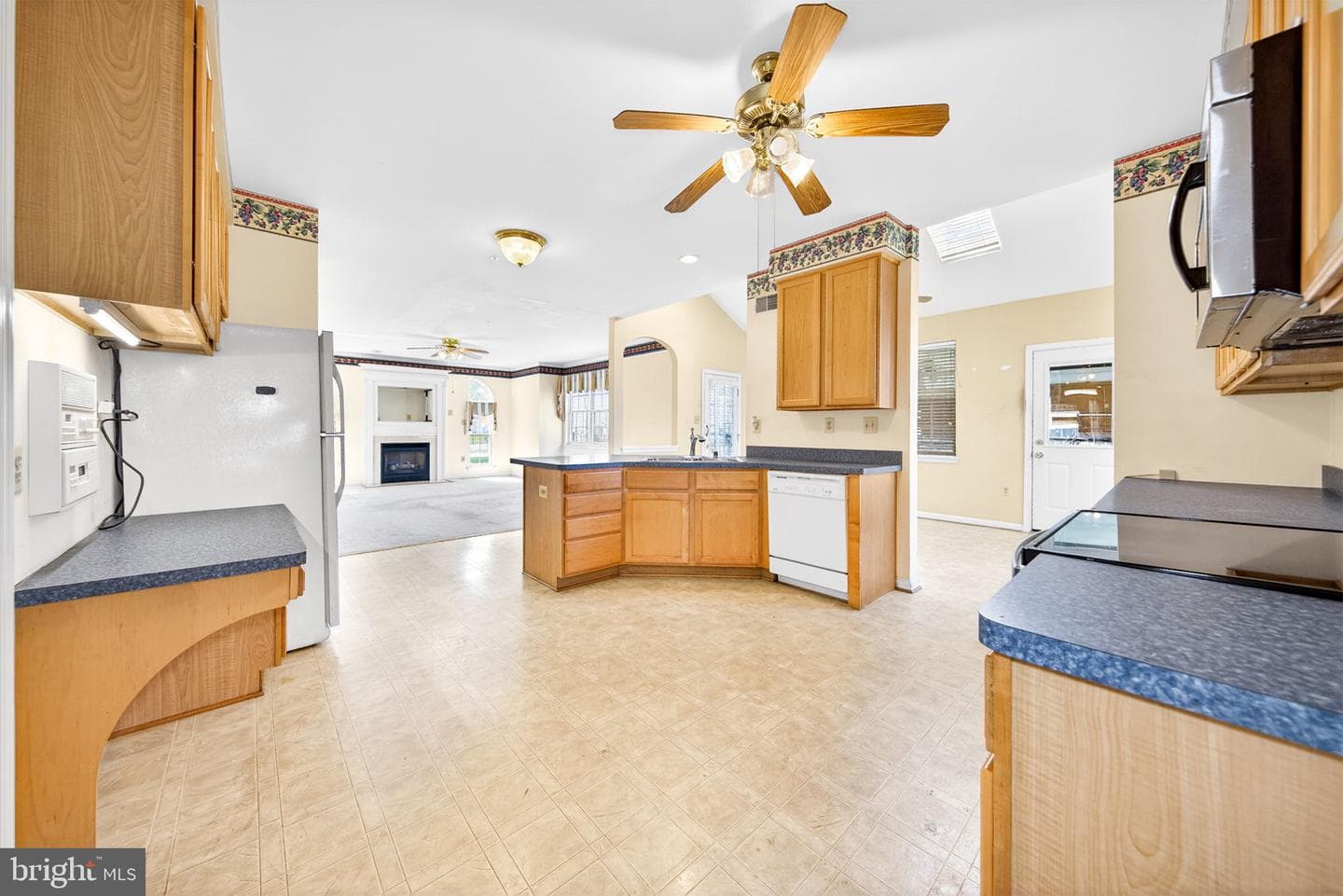 6008 Plata Street photo 13