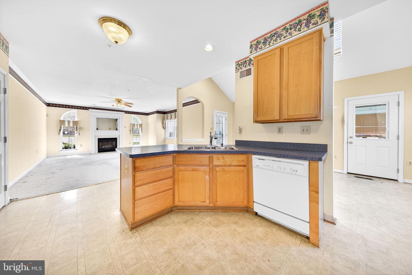 6008 Plata Street photo 18