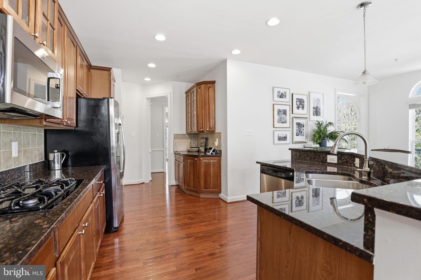 2200 Barnstable Drive photo 11