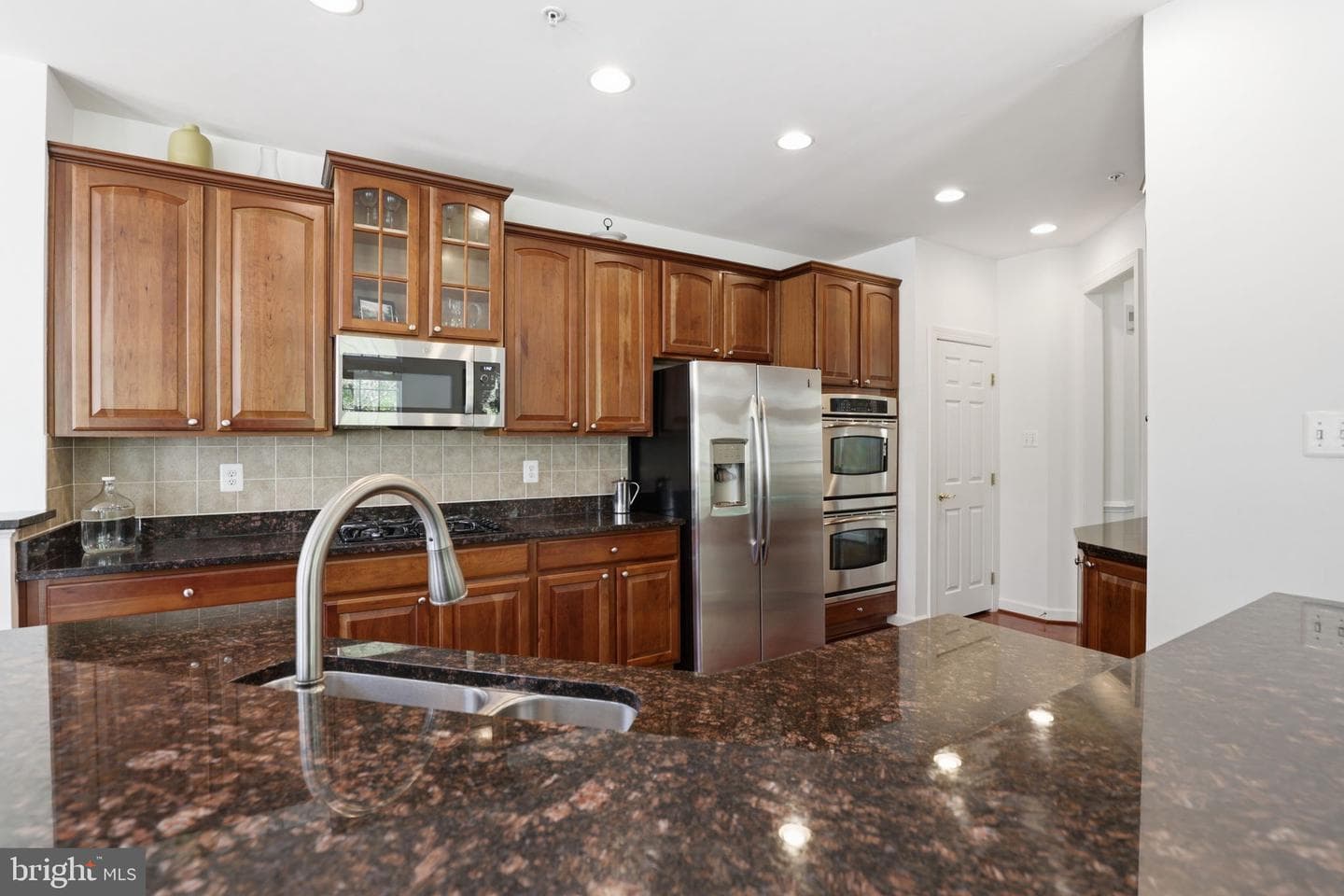 2200 Barnstable Drive photo 13
