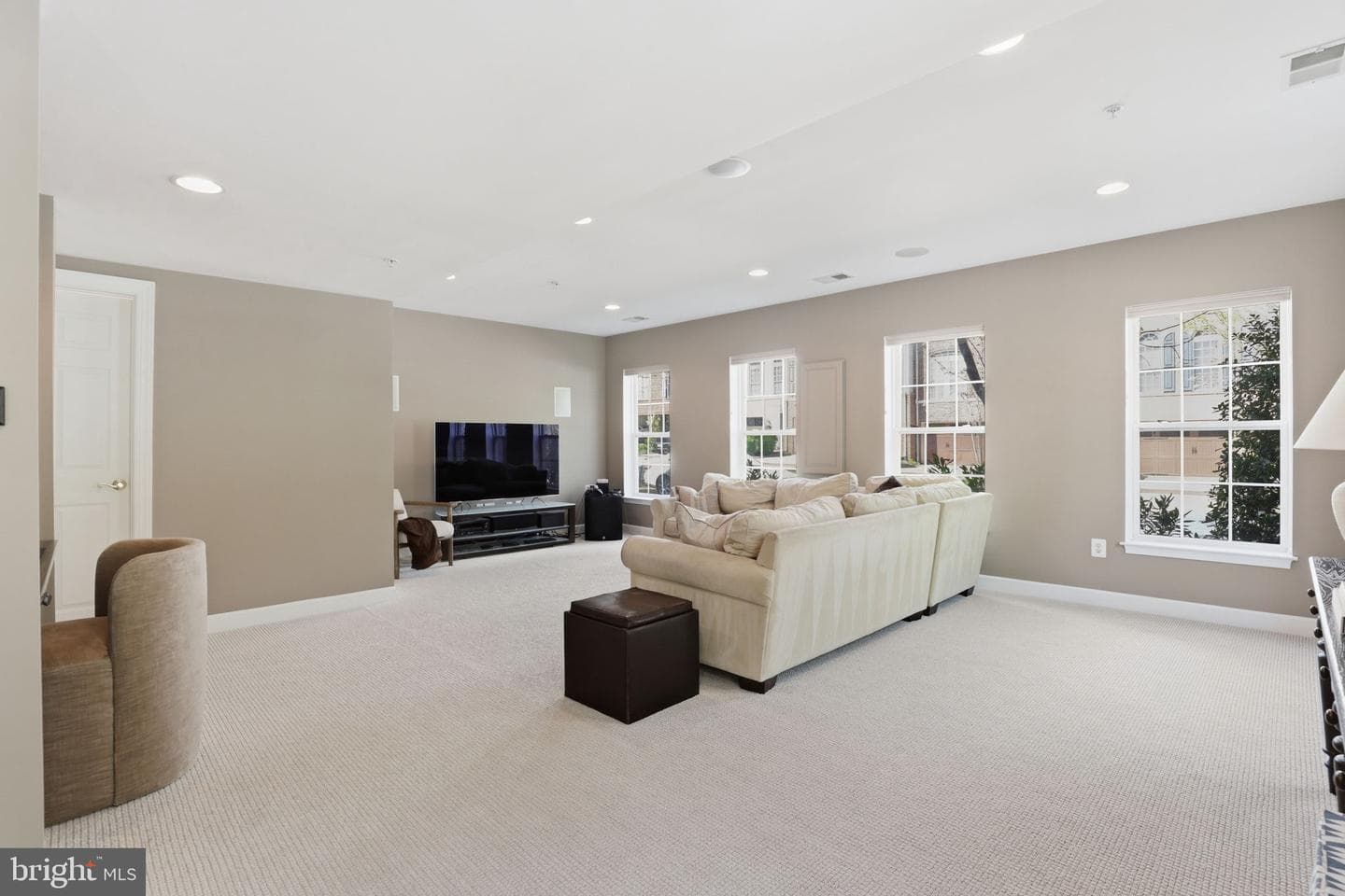 2200 Barnstable Drive photo 14