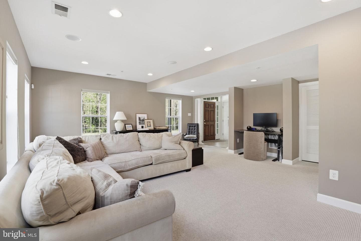 2200 Barnstable Drive photo 16